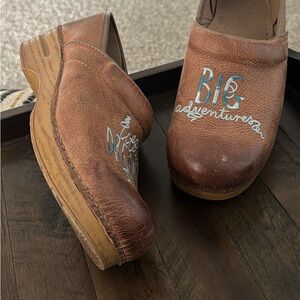 Dansko shoes size 39